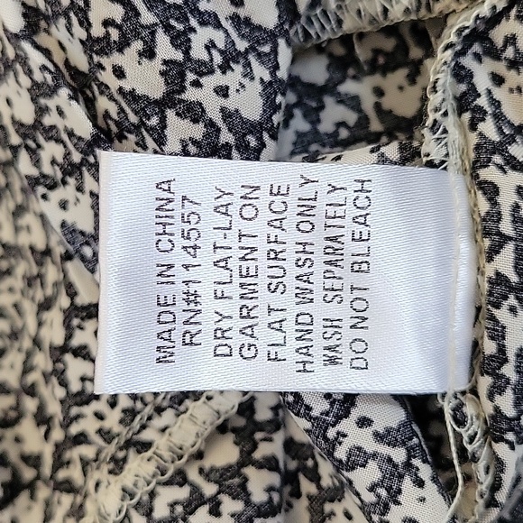 Anthropoligie THML Fluted Sleeve Top - Picture 8 of 8